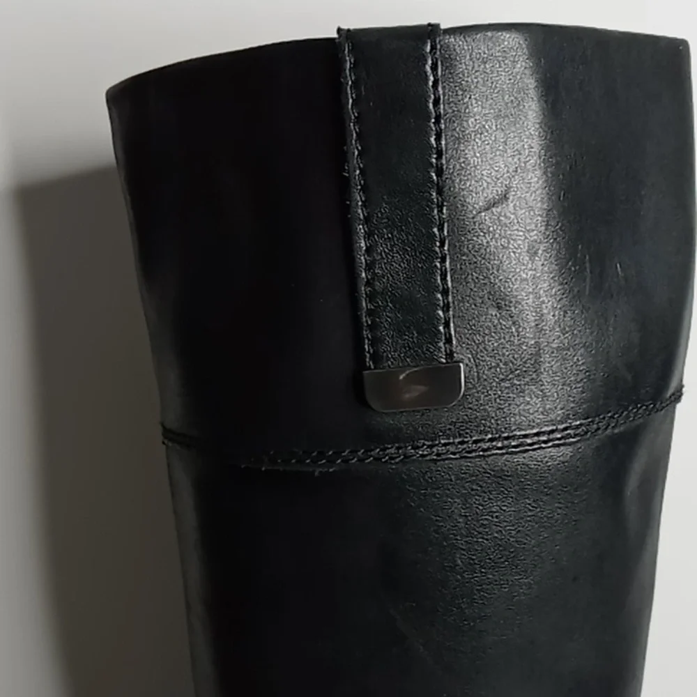 Bandolino+ BD - BAYA - Tall Leather Boots w/Buckle Detail- Black - size 6M